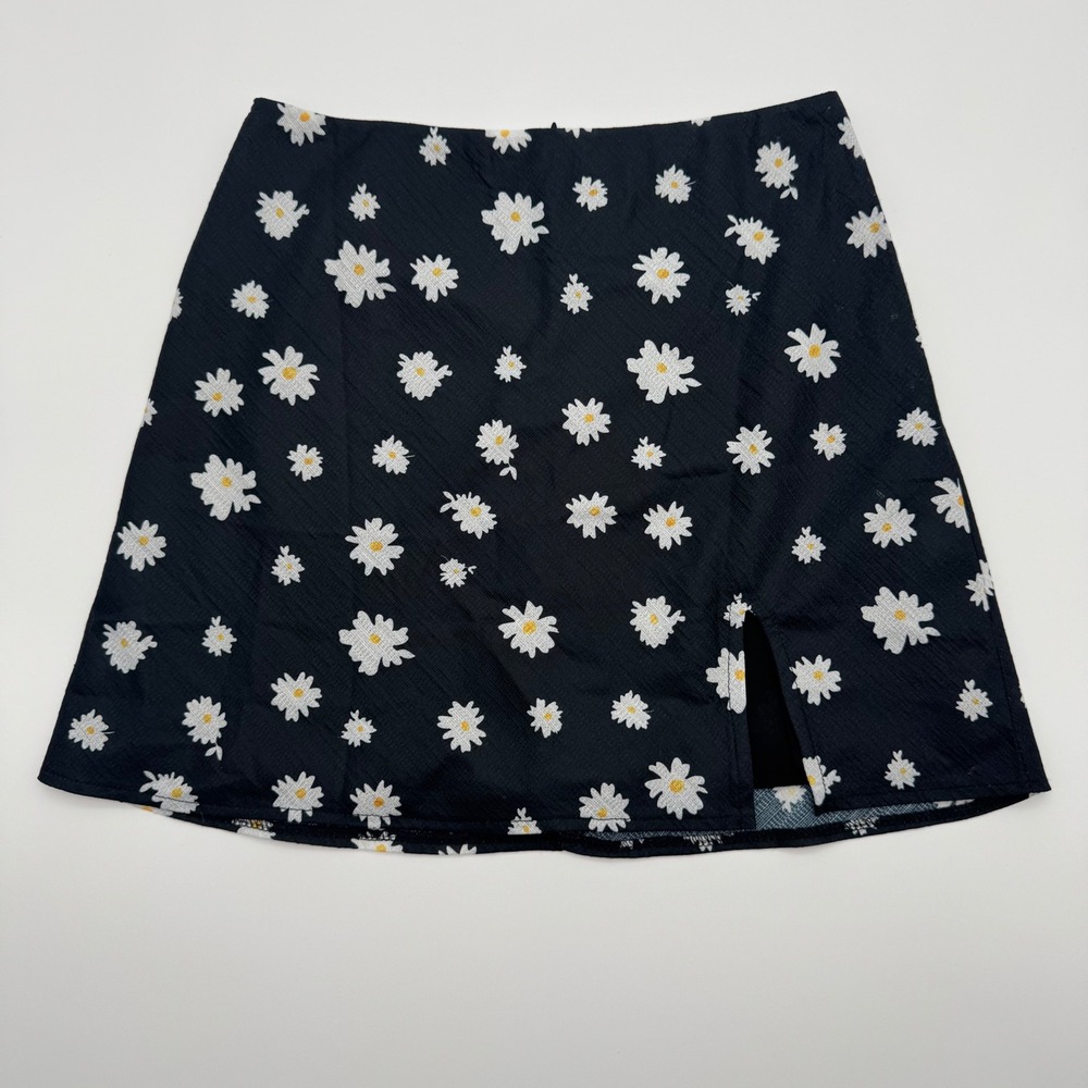 Princess Polly Black Daisy Floral Mini A Line Skirt Side Slit Womens Size 4 US